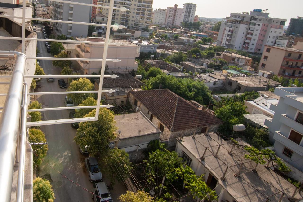 Ami Apartament Влёра Экстерьер фото