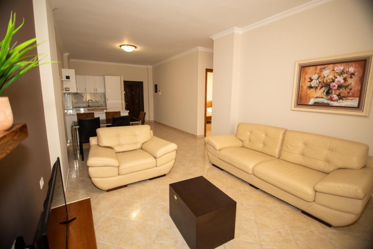 Ami Apartament Влёра Экстерьер фото
