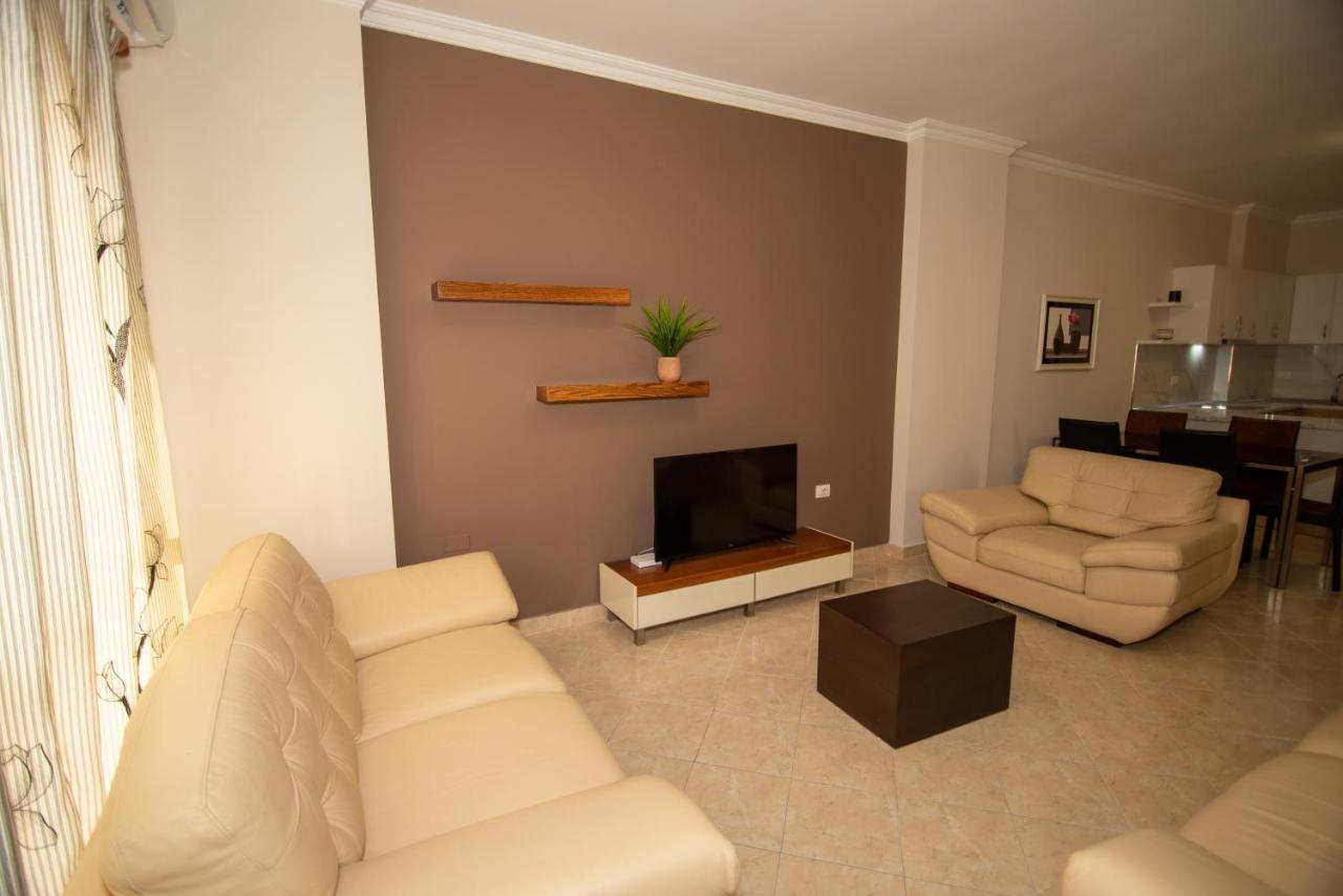 Ami Apartament Влёра Экстерьер фото