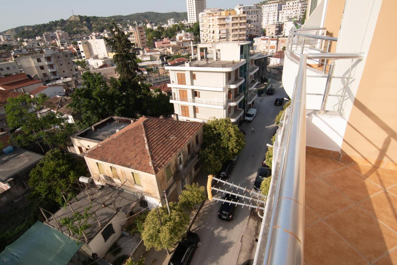 Ami Apartament Влёра Экстерьер фото