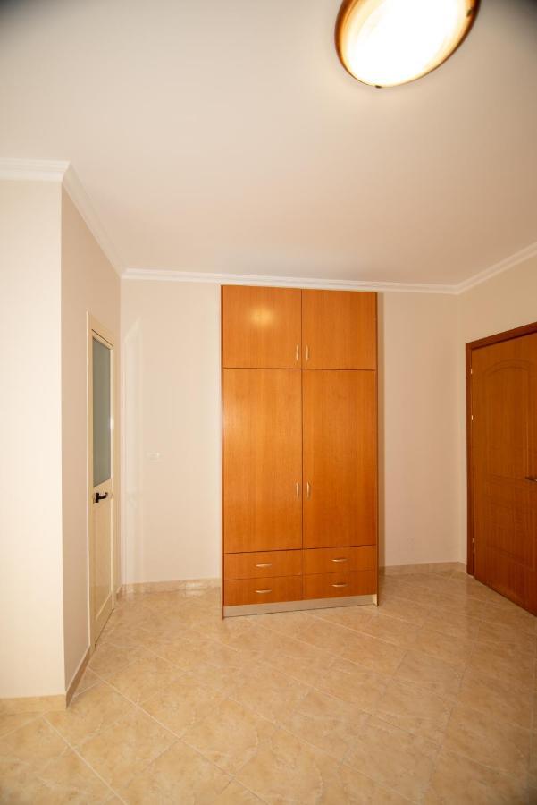 Ami Apartament Влёра Экстерьер фото